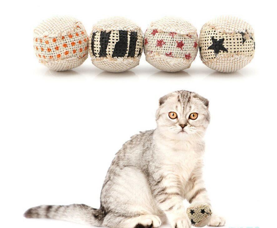 Interactive Chew Ball for Cats – Playful and Stimulating